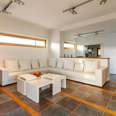 ヴィラ Blasco By Buenavilla *