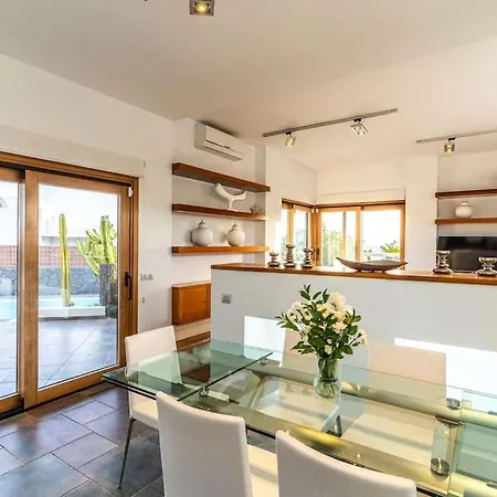 Blasco By Buenavilla Puerto Calero